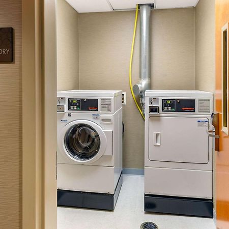 Comfort Suites Lancaster Amish Country Smoketown  Экстерьер фото