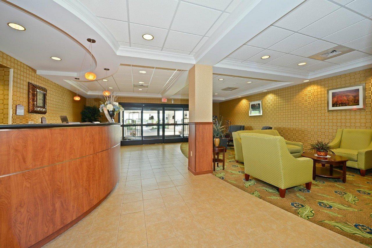 Comfort Suites Lancaster Amish Country Smoketown  Экстерьер фото
