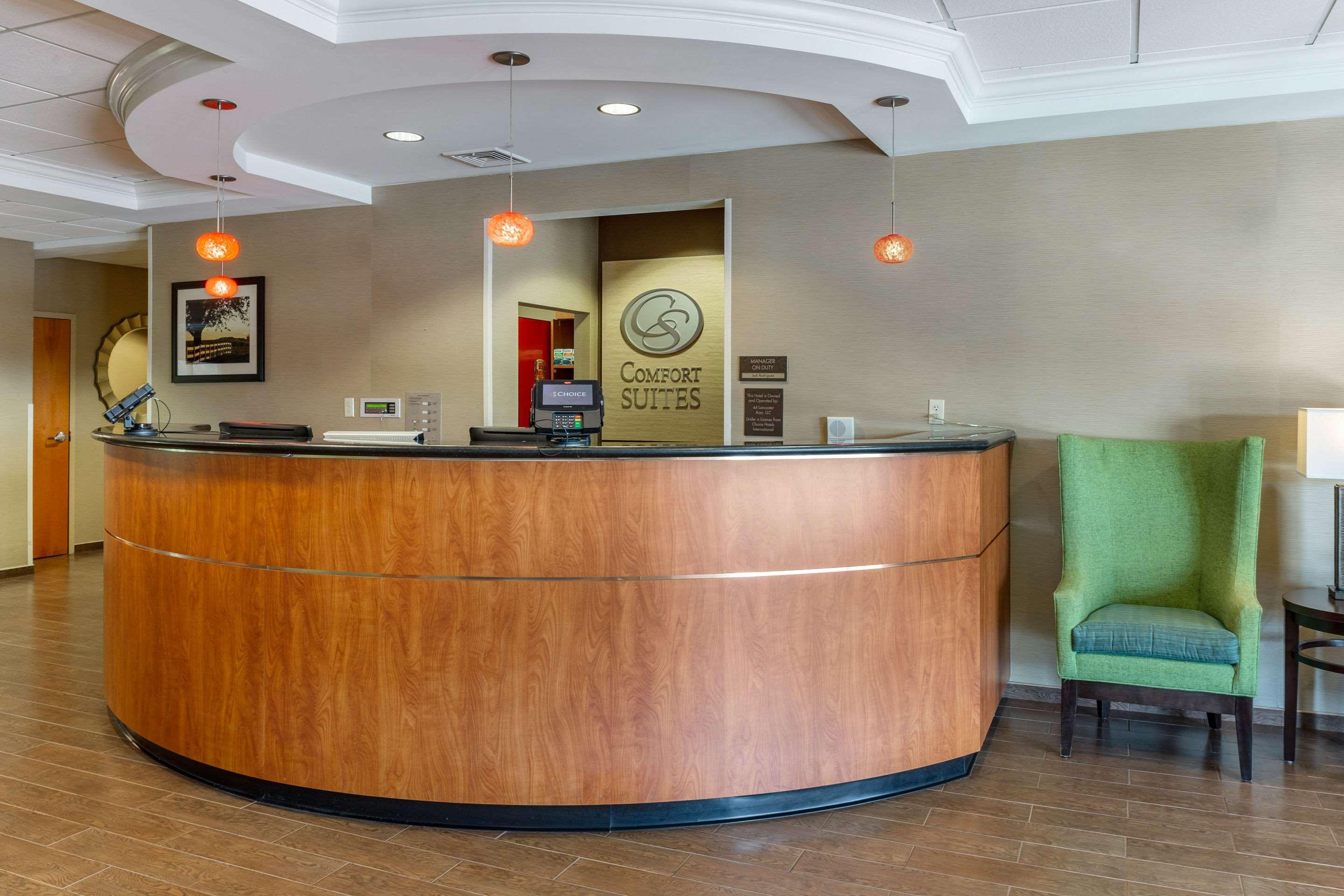 Comfort Suites Lancaster Amish Country Smoketown  Экстерьер фото