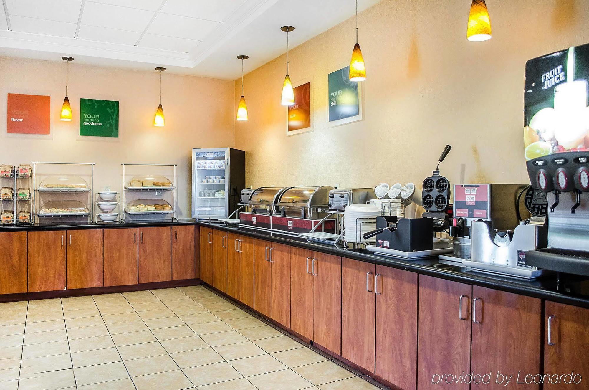 Comfort Suites Lancaster Amish Country Smoketown  Экстерьер фото