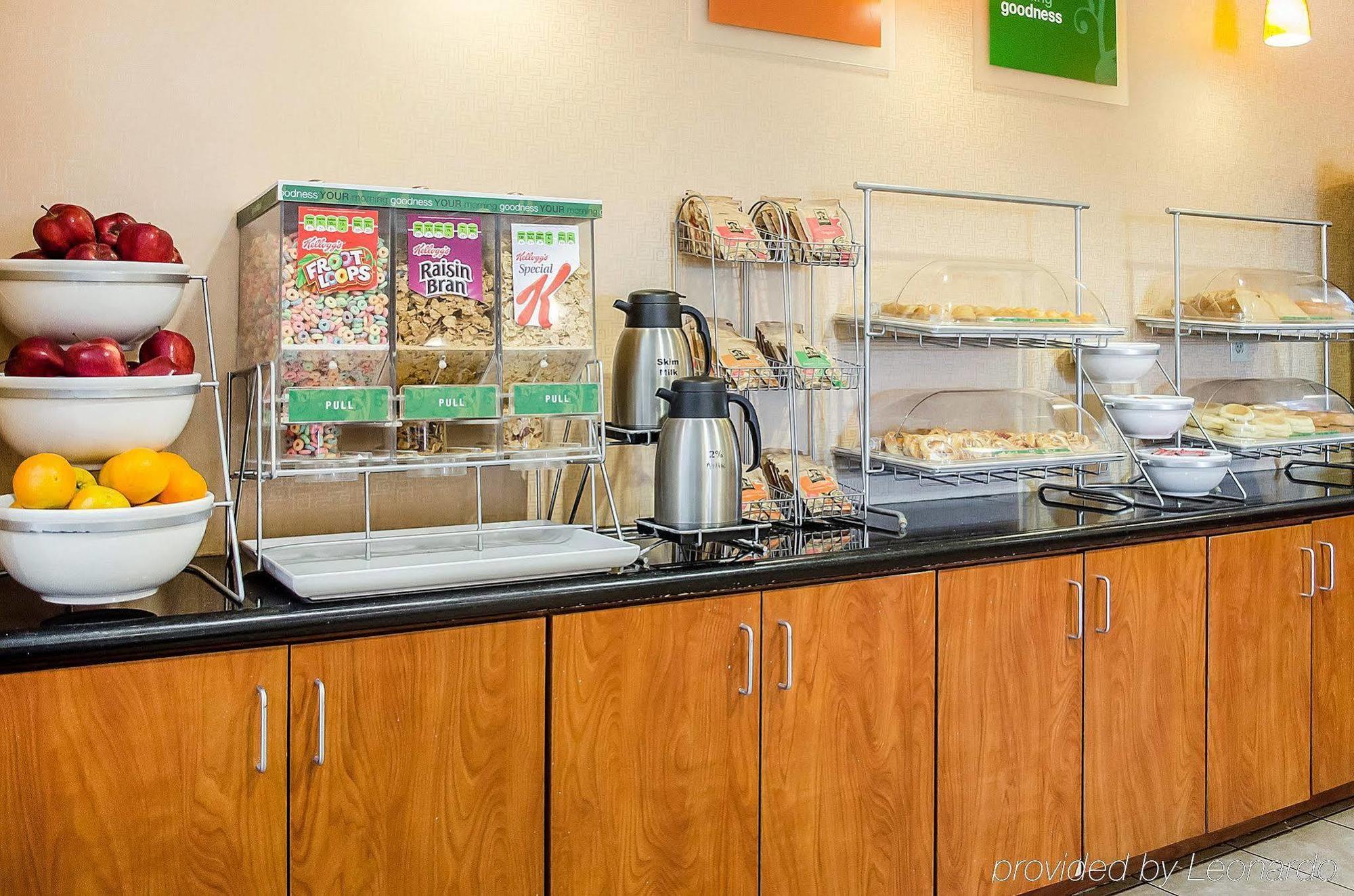Comfort Suites Lancaster Amish Country Smoketown  Экстерьер фото
